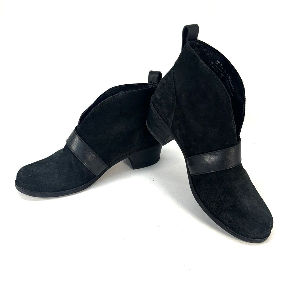 UGG Australia Womens Wright 1014184 Black Belted Slip On Ankle Booties Size 7